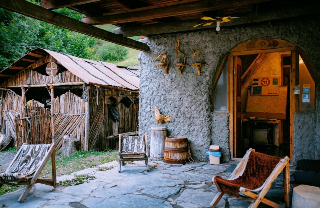 Korsha Guesthouse Roshka Exterior photo