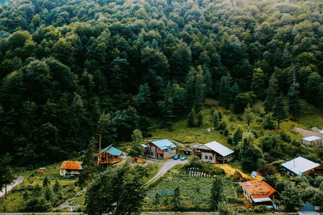Korsha Guesthouse Roshka Exterior photo