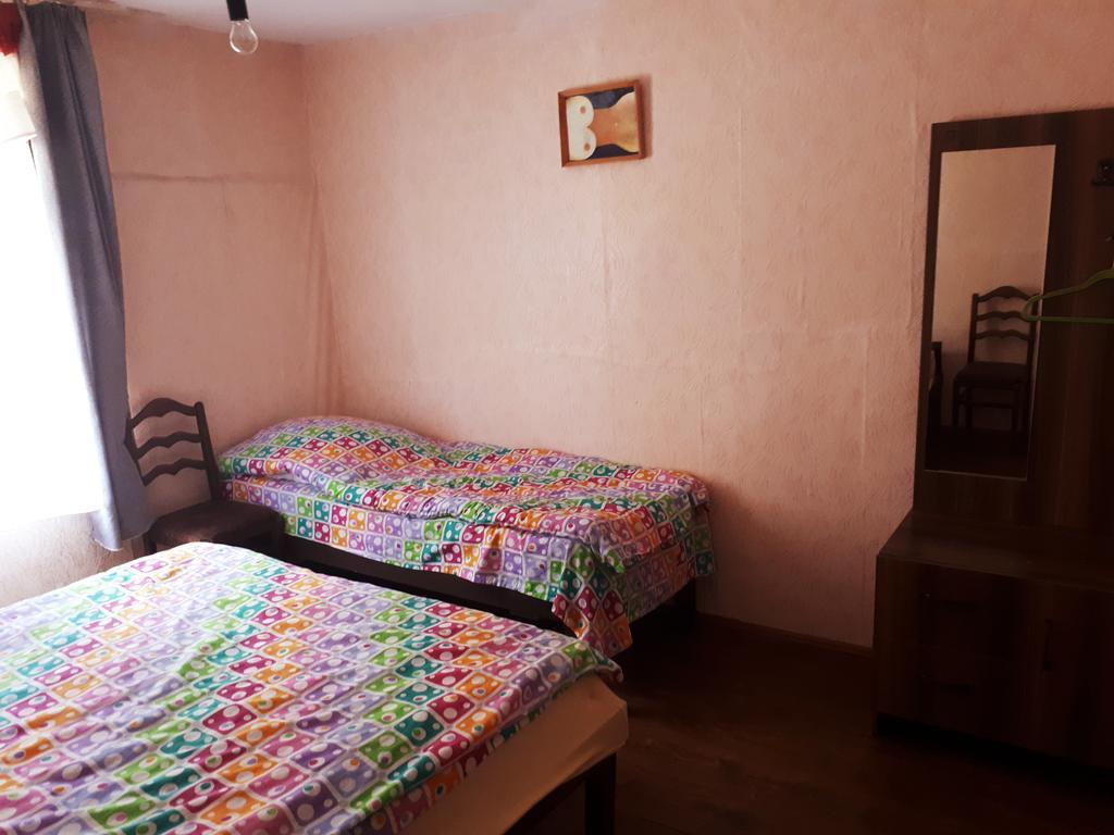 Korsha Guesthouse Roshka Exterior photo